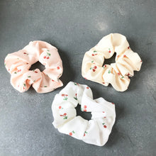 Load image into Gallery viewer, Scrunchie- Small Cherries