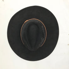 Load image into Gallery viewer, Cowboy hat