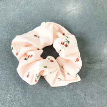 Load image into Gallery viewer, Scrunchie- Small Cherries