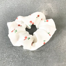 Load image into Gallery viewer, Scrunchie- Small Cherries