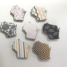 Load image into Gallery viewer, Wood WI Cutout magnet