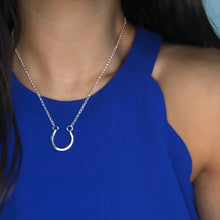 Load image into Gallery viewer, Jewelry - Horseshoe