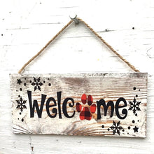Load image into Gallery viewer, Pawprint Holiday Welcome Sign
