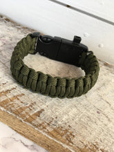 Load image into Gallery viewer, Paracord Survival Bracelet - Green
