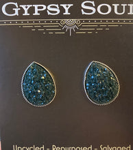 Load image into Gallery viewer, GS- Geode Teardrop Studs, Green