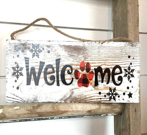 Pawprint Holiday Welcome Sign
