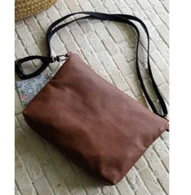 Load image into Gallery viewer, Leather Handmade Purse- Camo