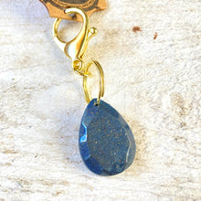 Load image into Gallery viewer, Door County Sand Keychain, Blue